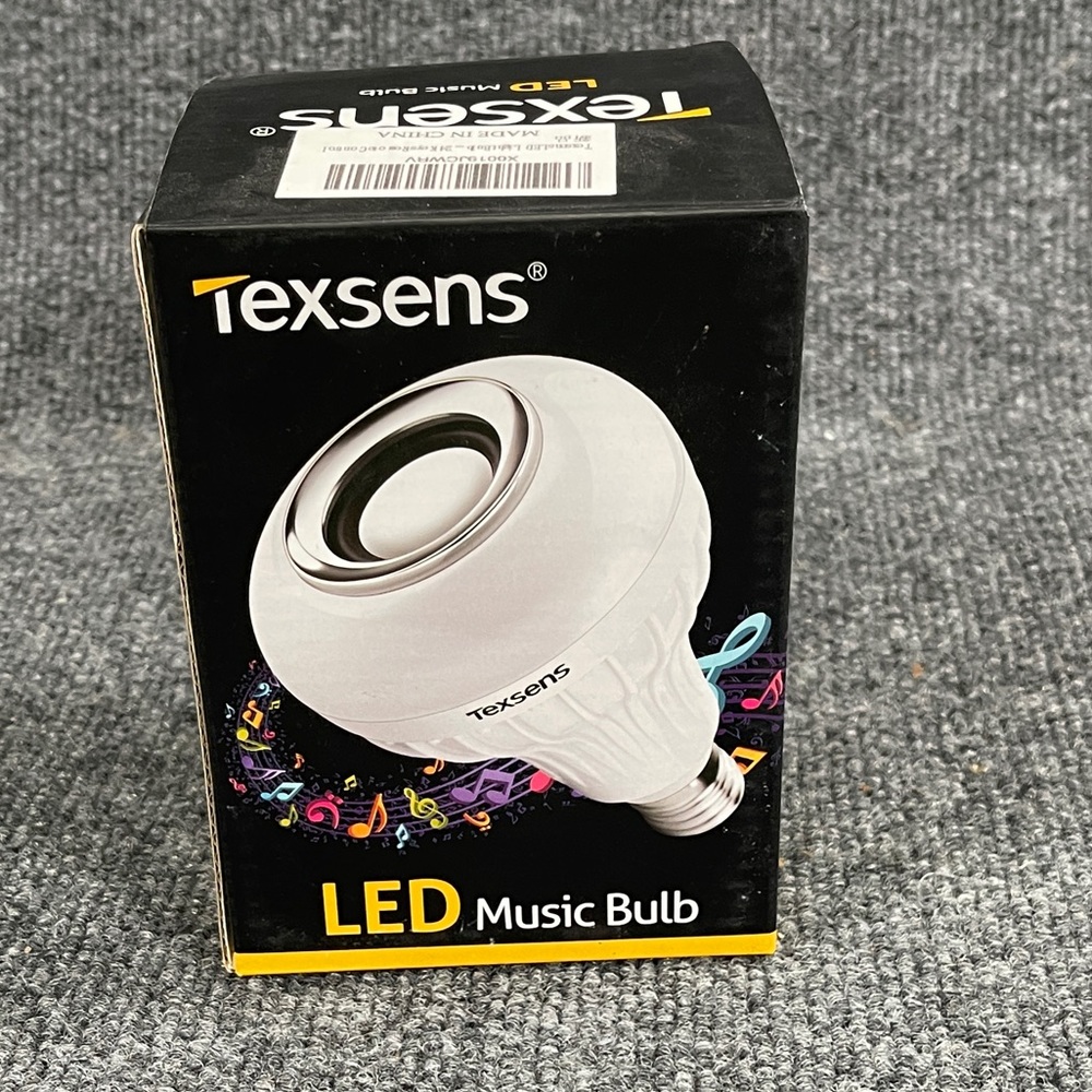 LED Color Changing Light Bulb w Bluetooth